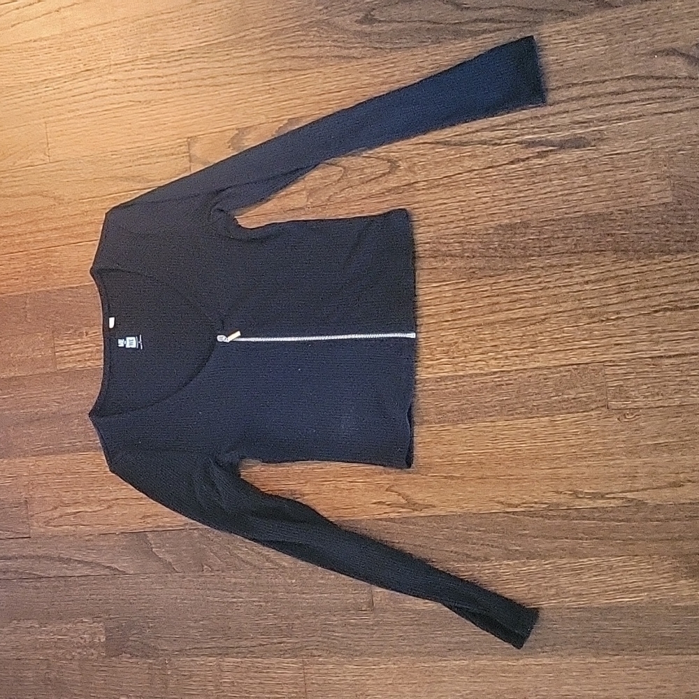 ME to We Women's Black Long Sleeve Top Size S